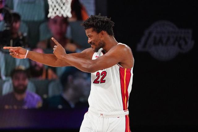 哈达迪致敬易建联：喜欢你的比赛享受与你对抗