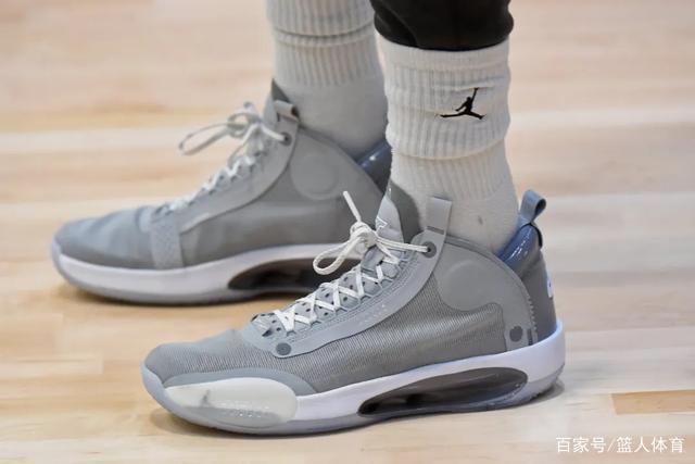 欧冠-大马丁神扑 尤文图斯0-0战平阿斯顿维拉